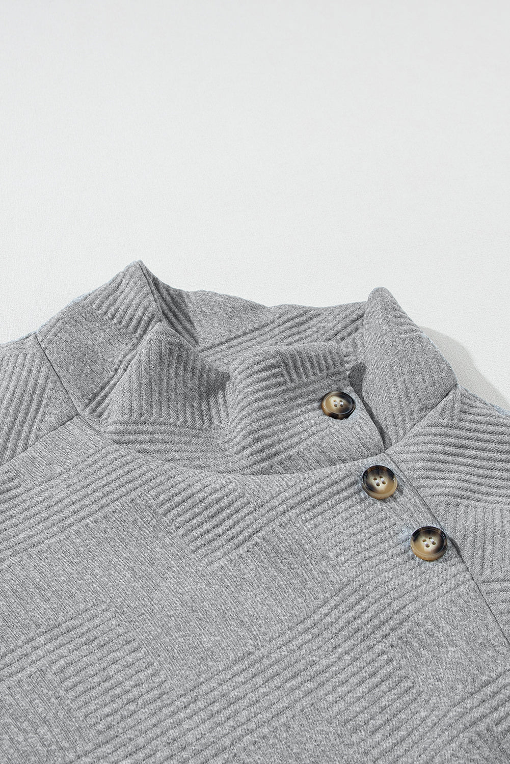 LIZAKOSHT  -  Textured Turtleneck Long Sleeve Sweatshirt