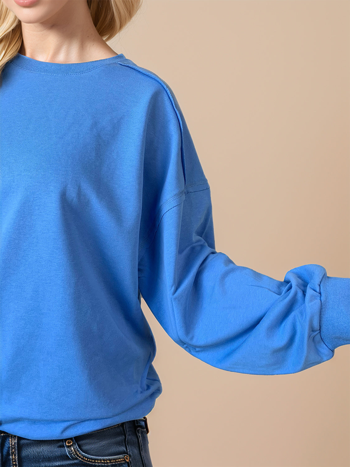LIZAKOSHT  -  Exposed Seam Round Neck Long Sleeve Sweatshirt