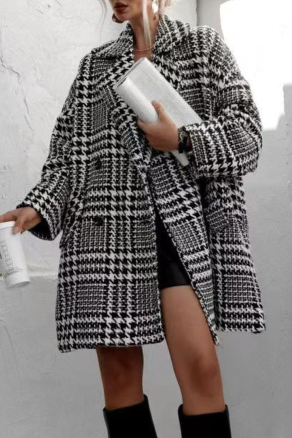 LIZAKOSHT  -  Houndstooth Collared Neck Long Sleeve Coat with Pockets