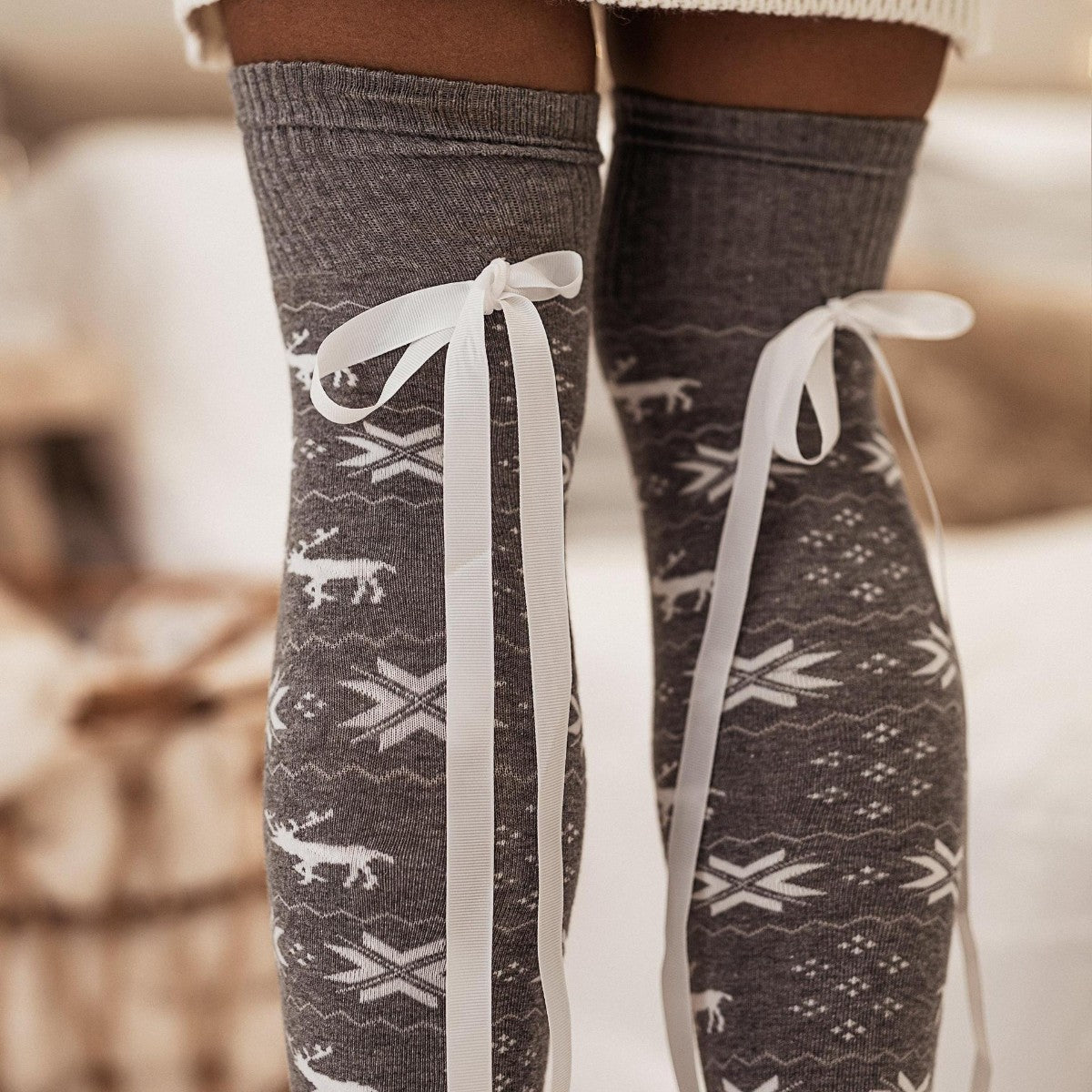 LIZAKOSHT  -  Christmas Element Bowknot Ribbed Trim Over Knee Stockings