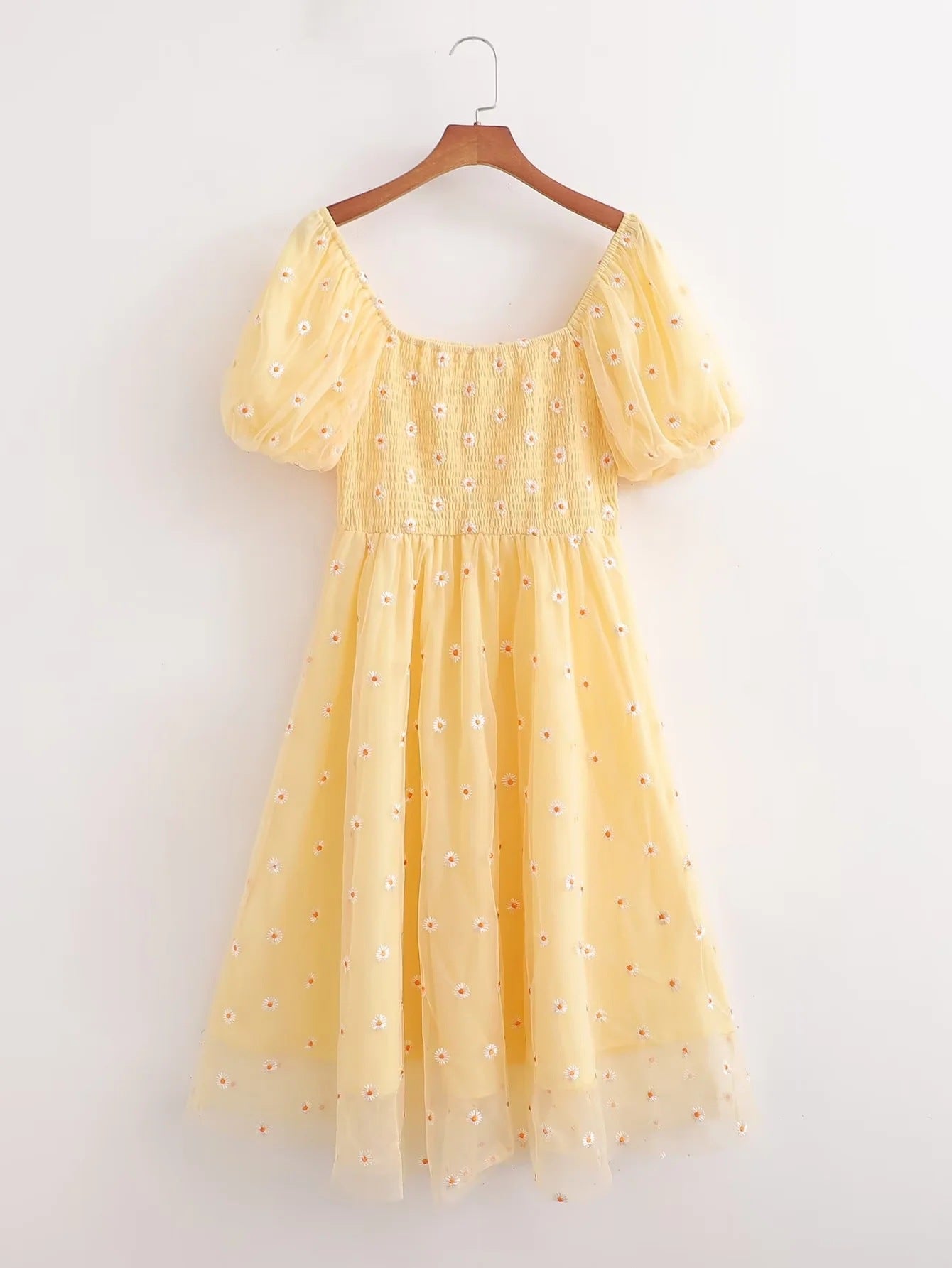 LIZAKOSHT  -  Women's Floral Embroidery Puff Sleeve Dress, Romantic Square Neck Shirred A Line Dress, Ladies Summer Clothes for Beach Vacation Holiday Wedding Guest