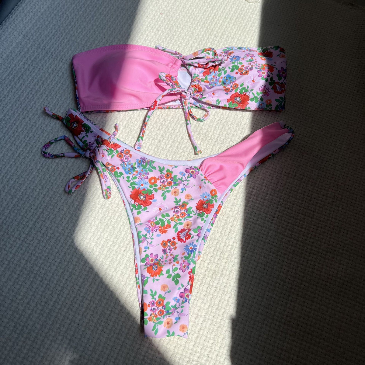 dress to impress 2024 New Floral Color Matching Lace-up Tube Top Small Fresh Sexy Swimsuit Bikini Bikini