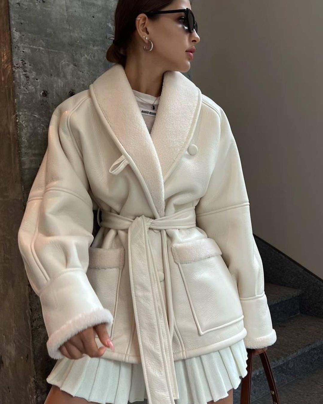 fall 2024 fashion trends Autumn and Winter New Fashion Elegant Fur Integrated Korean Style Long Sleeve Stitching Coat for Women