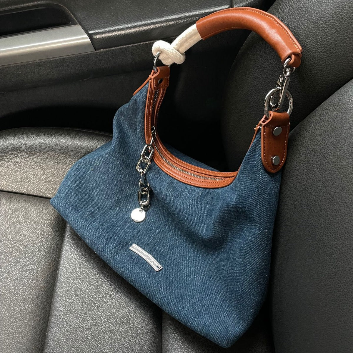 2024 New Large Capacity Tote Hong Kong Style Retro High-Grade Underarm Bag Fashion Trendy Shoulder Commuter Bag for Women