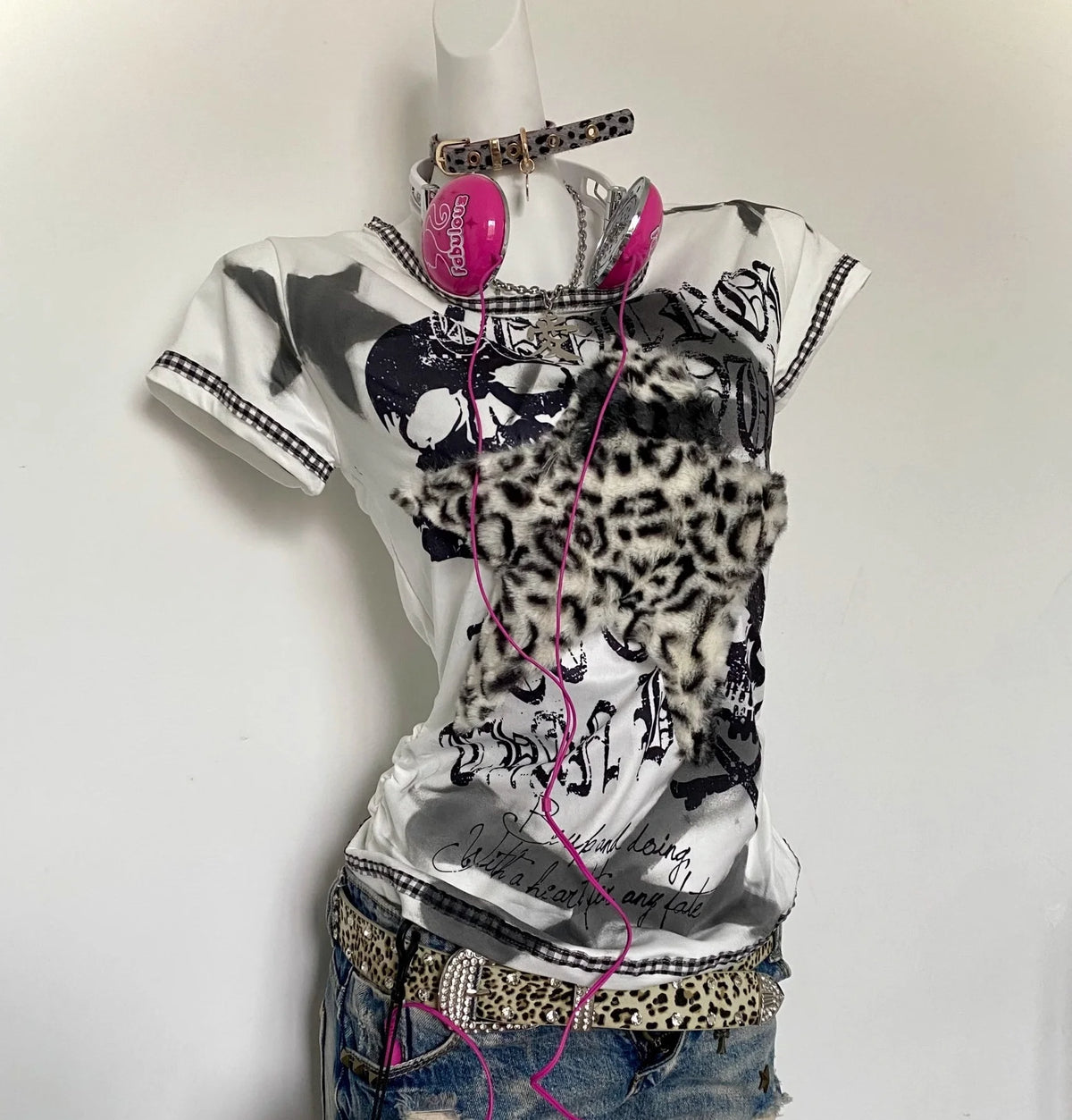 LIZAKOSHT  -  White T Shirts Women Summer Stars Leopard Print Patchwork Short Sleeve Top Y2k 2000s Sweet Cool Punk Subculture Tees
