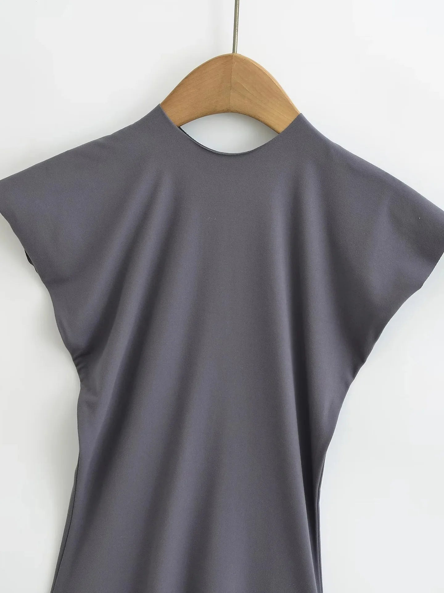 LIZAKOSHT  -  Minimalist Edgeless Brushed Cotton Short Sleeve T-shirt Women 2025 Spring Summer O-neck Stretchy Slim Fitted Top Hot Girls 56907
