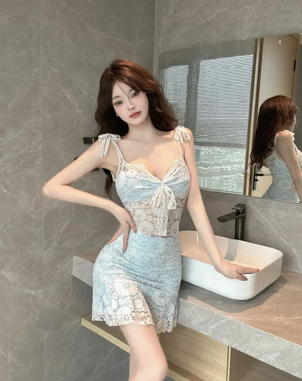 LIZAKOSHT  -  Pure Sexy Lace Suspender Dress for Women with High-end Temperament Tight Waisted Ruffle Edges and Buttocks
