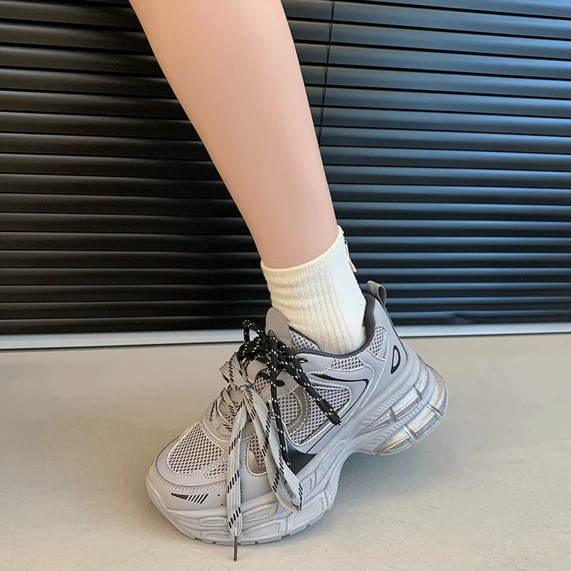 LIZAKOSHT  -  Fashion Thick Platform Shoes Women Sneakers Cross Lace-Up Casual Shoes Flats Tenis Feminino Comfortable Women Sneakers