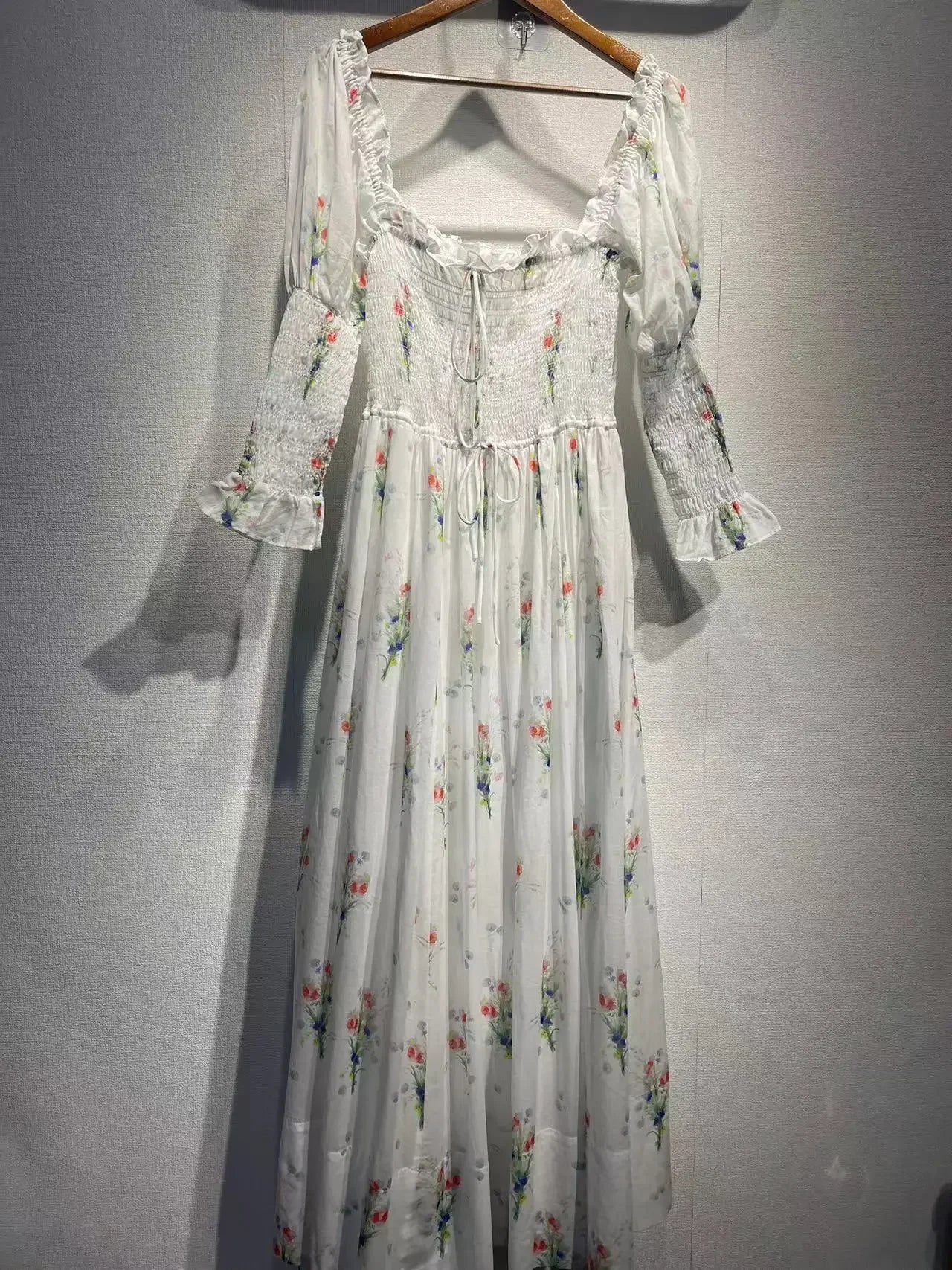 LIZAKOSHT  -  Spring and Summer Pleated Square Neck Puff Sleeve Floral Print Long Dress for Women