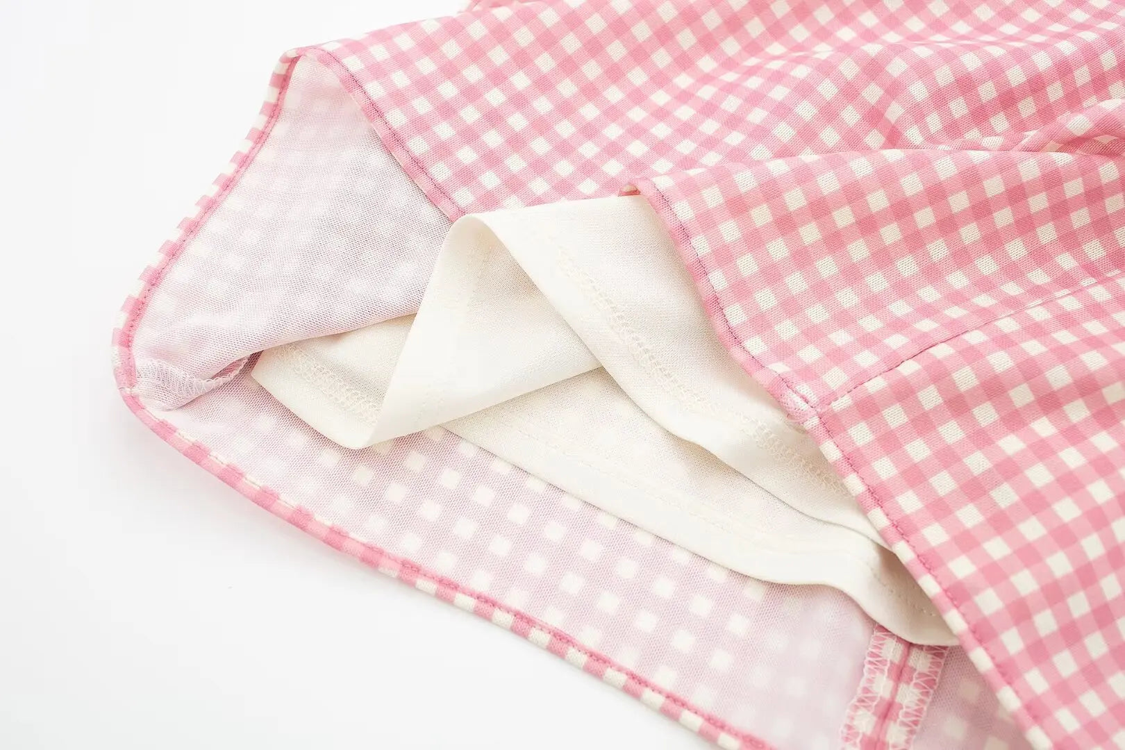 LIZAKOSHT  -  Spring/summer European and American Ladies' Short-sleeved Dresses with Small Plaid Pink Ribbons and Knotted Bows.