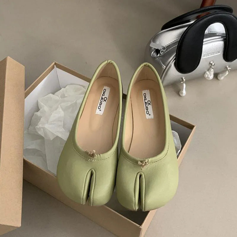 LIZAKOSHT  -  Spring New Brand Women Flat Shoes Fashion Candy Color Ladies Split Toe Shallow Slip On Boat Shoes Dress Loafer Shoes New