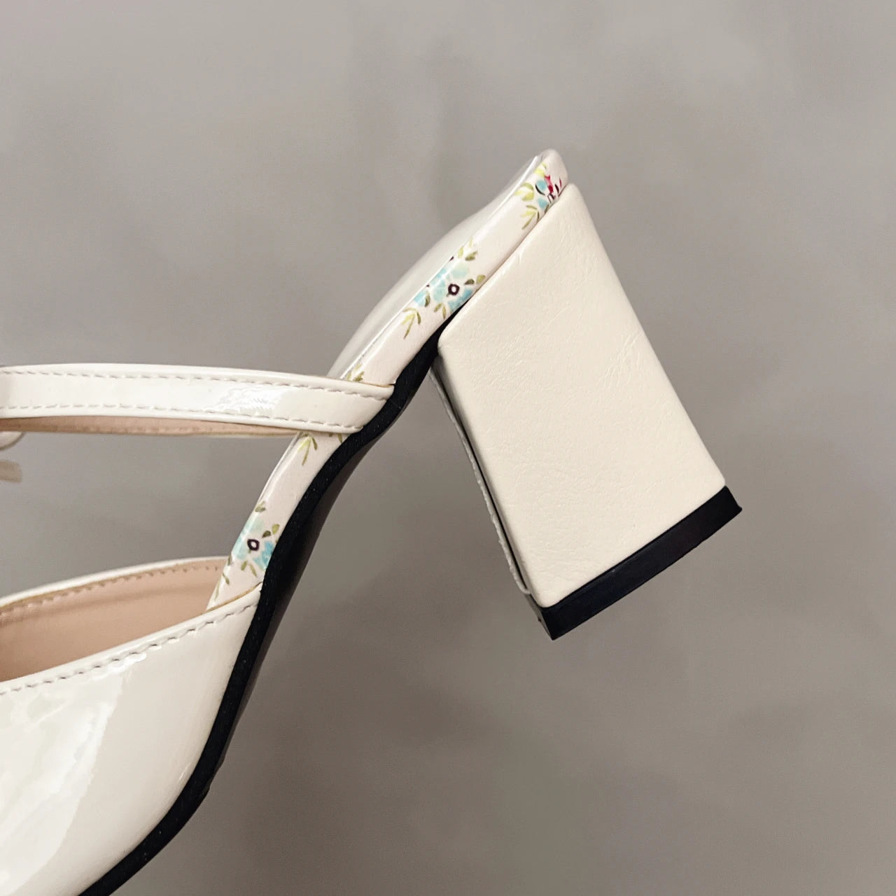 LIZAKOSHT  -  New Summer Elegant Fashion Bow Design Flowers SandalsWedge Cool Slippers Women's Straight French Style High-heeled Shoes