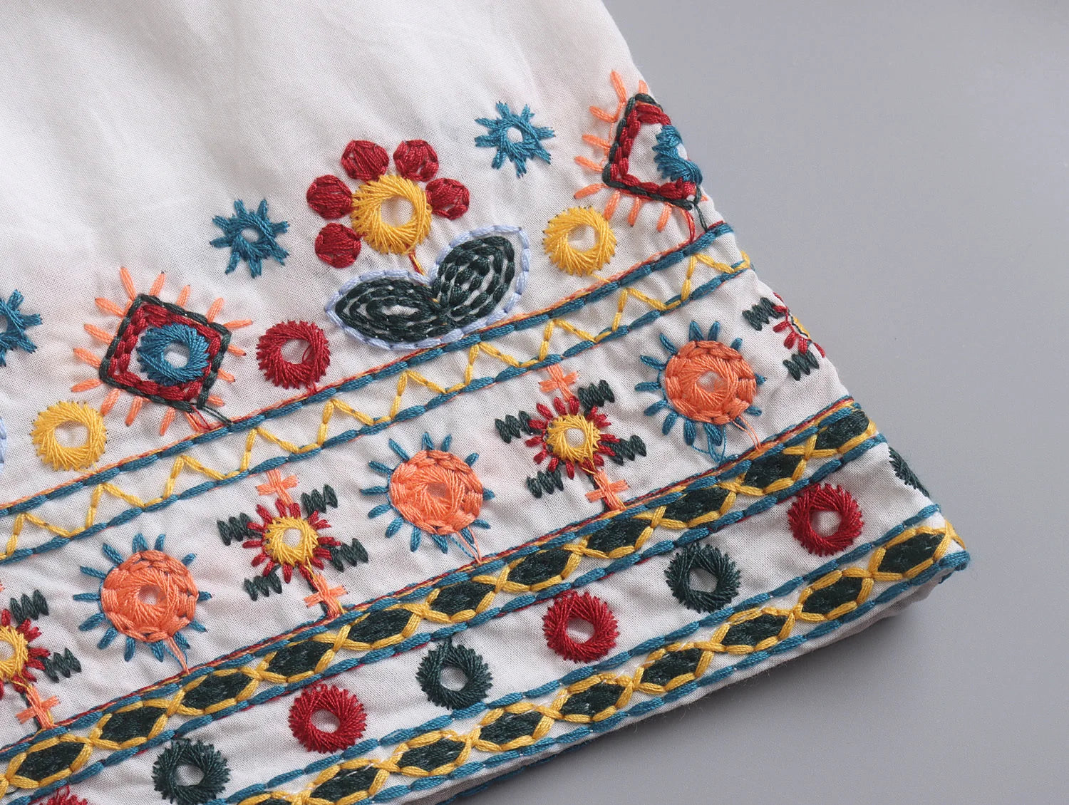 LIZAKOSHT  -  European and American Style Summer New Ethnic Style Contrasting Embroidered Top Shirt Contrasting Embroidered Half Skirt Set