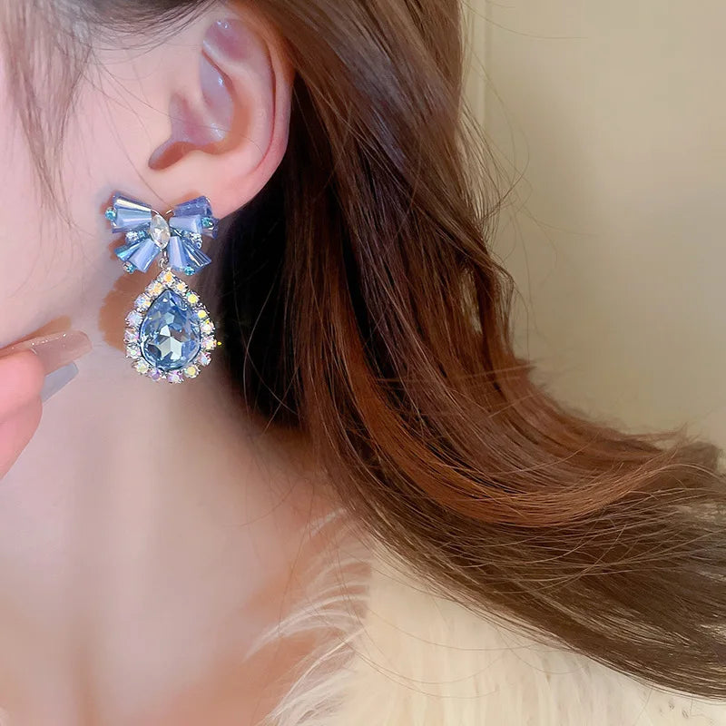 Lizakosht Minar Luxury Shiny Blue Color Crystal Rhinestones Bowknot Water Drop Earring for Women Hanging Dangle Earrings Bridal Jewelry