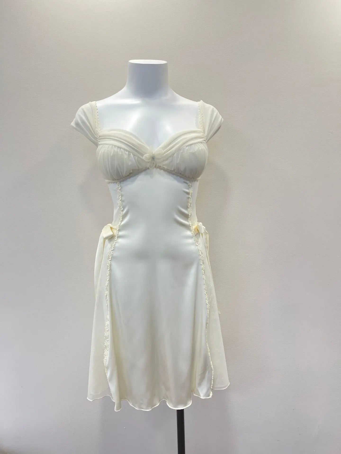 LIZAKOSHT  -  New Women's Nightgowns with Chest Pad Pleated Thin Suspender Nightdress Sexy Lingerie Close-fitting Slim Nightwear for Ladies