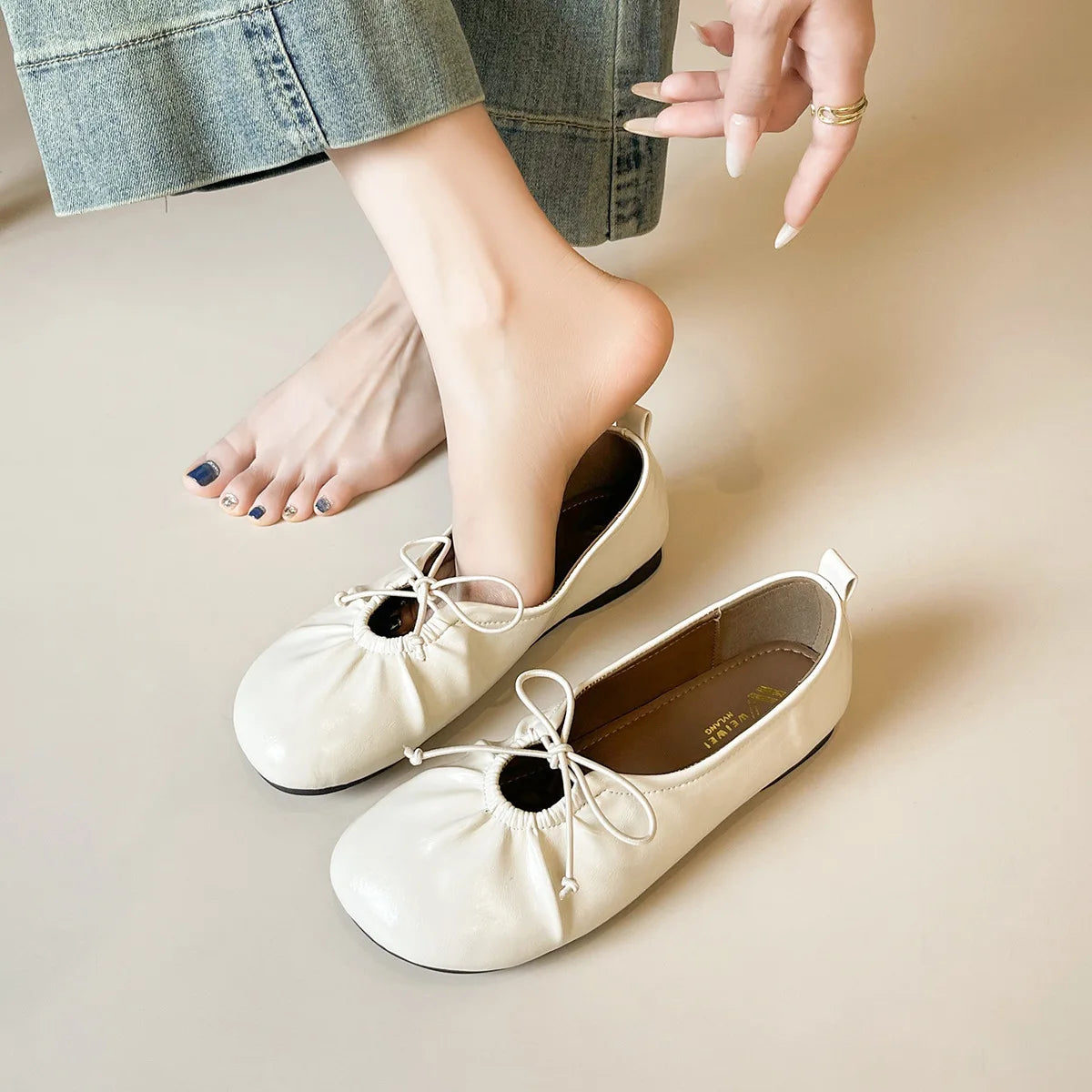 LIZAKOSHT  -  casual design soft leather flats women cutout bowtie mocasines female cross-tied cozy loafers pleated leather mules big size 43