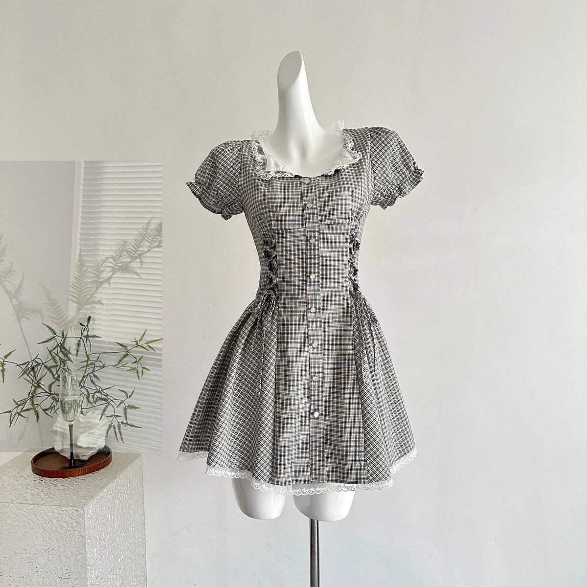 LIZAKOSHT  -  French Retro Plaid Shirt Dress Women Summer Waist Slim Fit Dress with Lace Doll Collar Puff Sleeves Ruffle Hem Vintage Sweet New