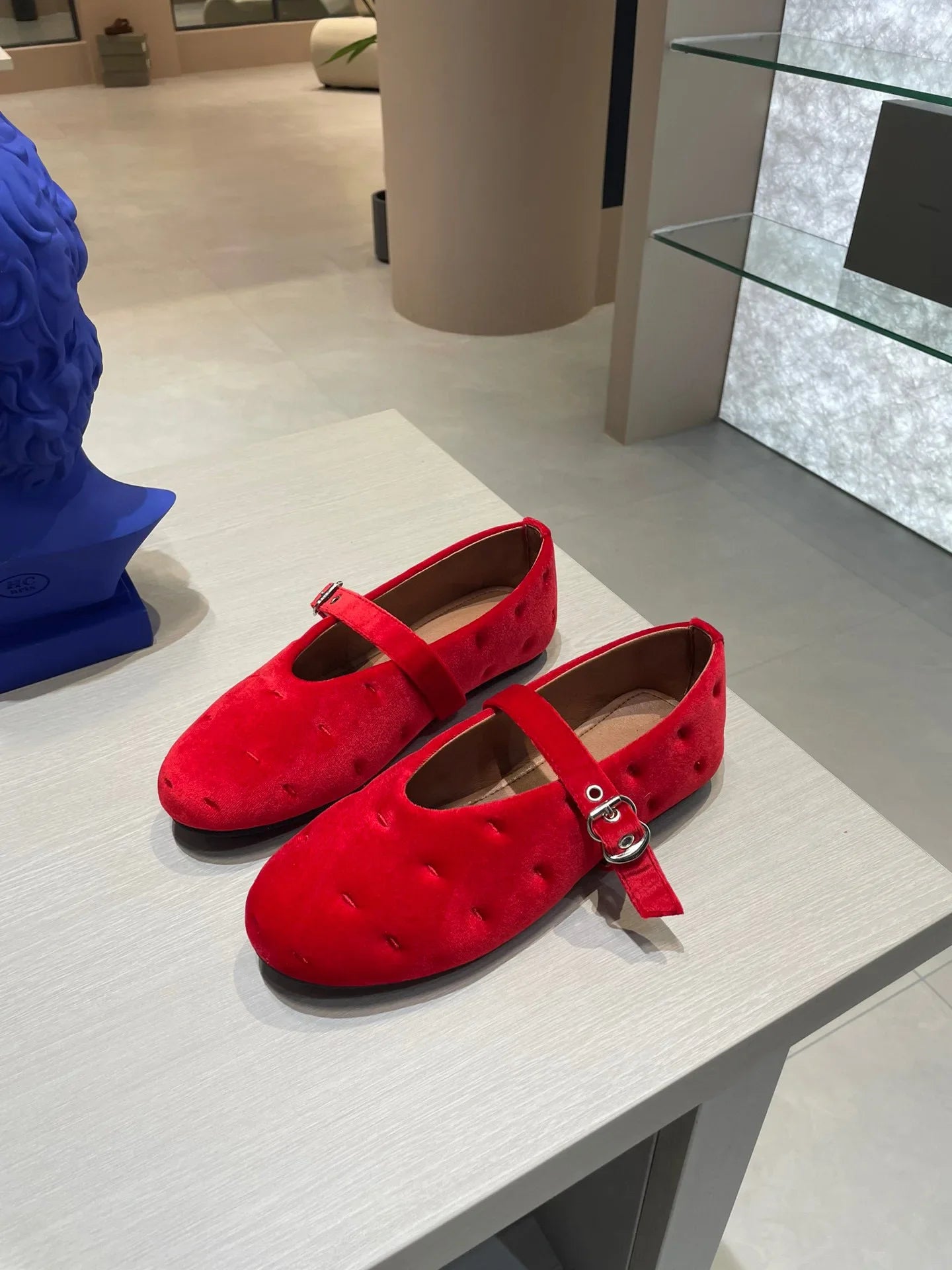 LIZAKOSHT  -  New Red Velvet Buckle Strap Mary Janes Shoes Women Elegant Spring Autumn Flannel Flats Shoes Black Casual Ladies Shoes