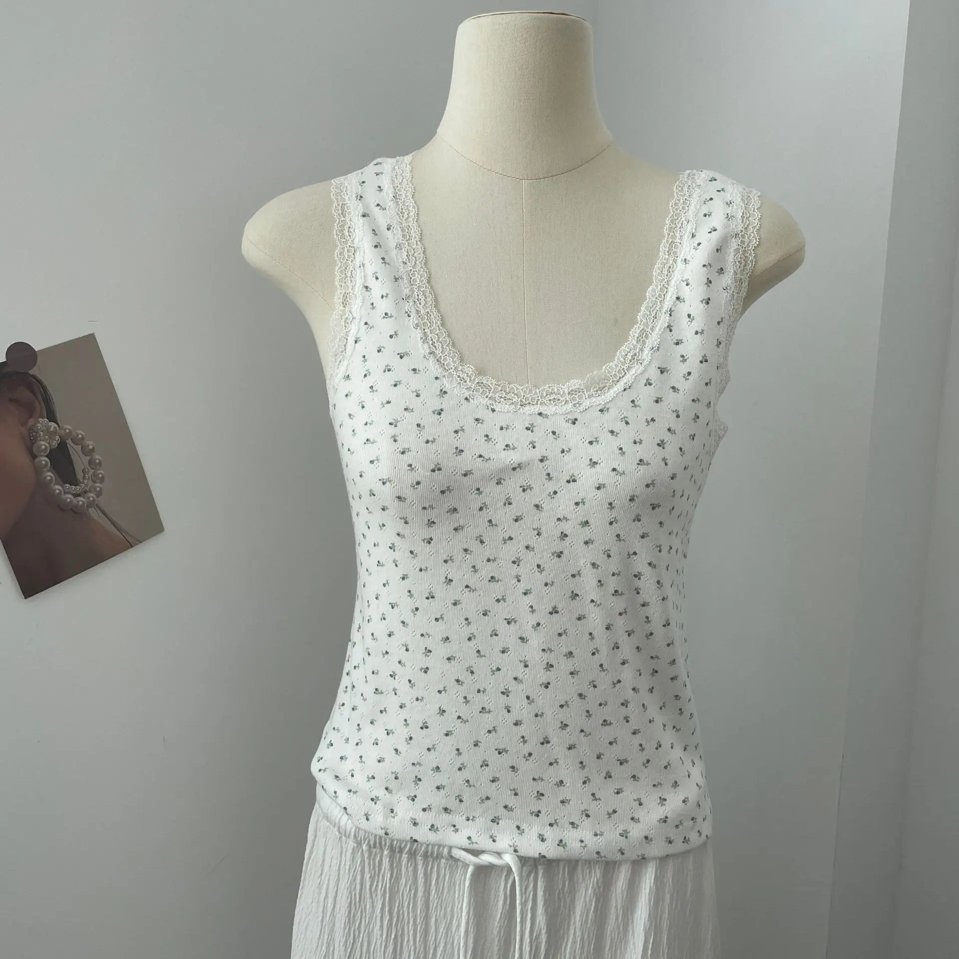 LIZAKOSHT  -  Brandy & Mandy Floral Lace Bow Halter Slim Tank Top Sweet Camisole Summer Fashion