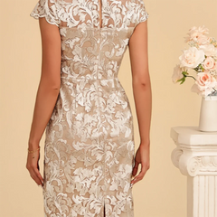 LIZAKOSHT  -  Elegant V-Neck Appliquins Lace Straight Mother Of Bride Wedding Dresses Bridal Gowns Customized