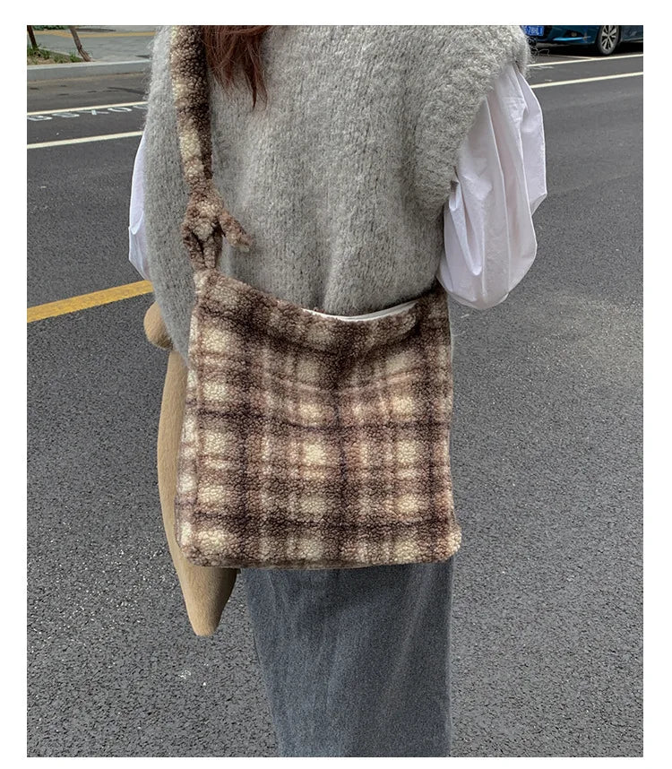 LIZAKOSHT  -  New Winter Autumn Plaid Furry Crossbody Bag Women Large Capacity Retro Shoulder Tote Bucket Bag Simple and Versatile Storage Bag