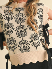 LIZAKOSHT  -  Women s Floral Patterned Knit Vest with Scalloped Trim Crew Neck Side Tie Bow and Sleeveless Design - Stylish Sweater Top