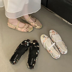 LIZAKOSHT  -  Mesh Embroidered Design Ballet Flats Womens Comfortable Round Toe Breathable Mule Sandals Casual Soft Bottom Beach Shoes Pumps