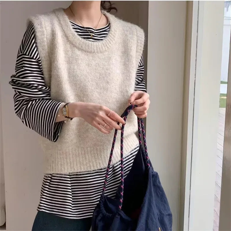 LIZAKOSHT  -  Women Cute Sweater Vest Basic Solid Color Warm Knit Tank Tops Sleeveless Pullover Knitwear For Women Spring Streetwear