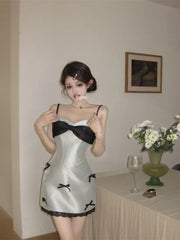 LIZAKOSHT  -  Women's New V-neck Bow Fashionable Solid Color Slim and High-end Birthday Suspender Dress