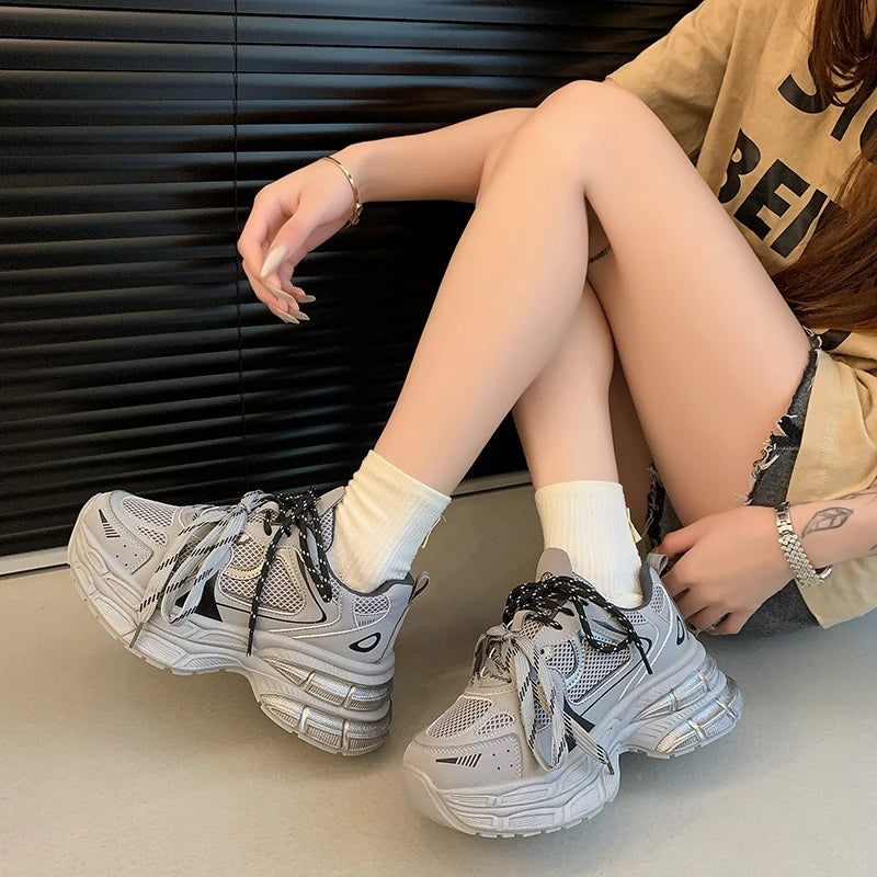 LIZAKOSHT  -  Fashion Thick Platform Shoes Women Sneakers Cross Lace-Up Casual Shoes Flats Tenis Feminino Comfortable Women Sneakers