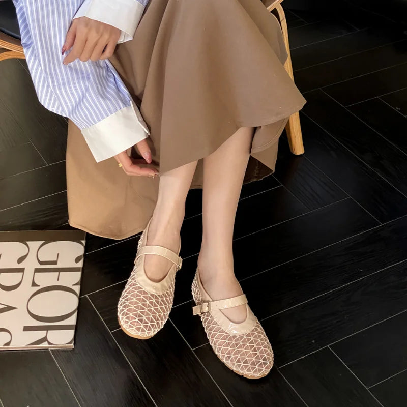 LIZAKOSHT  -  Round Toe Mesh Women Flat Shoes Fashion Summer NEW Breathable Buckle Strap Ladies Footwear Soft Flat Heel Mary Jane Sandals