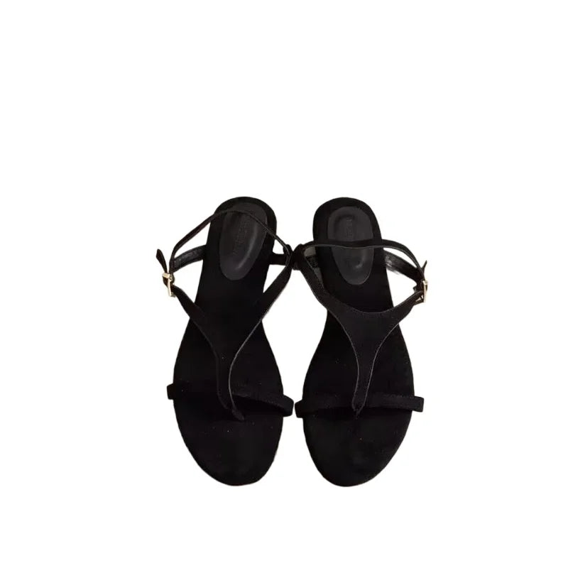 LIZAKOSHT  -  Summer clip toe women's flat sandals are simple fashionable versatile suitable for wearing retro women's shoes on the outside