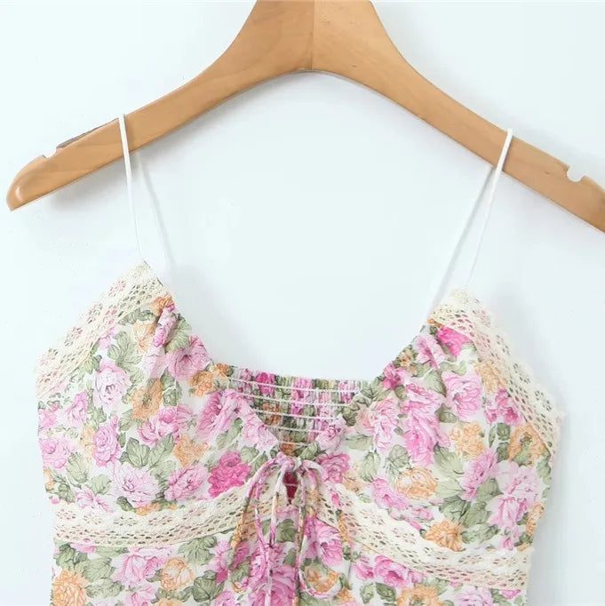 LIZAKOSHT  -  Europe and America Sexy Deep V-neck Lace Stitching Floral Small Suspenders Summer New Slim Holiday Vest Women
