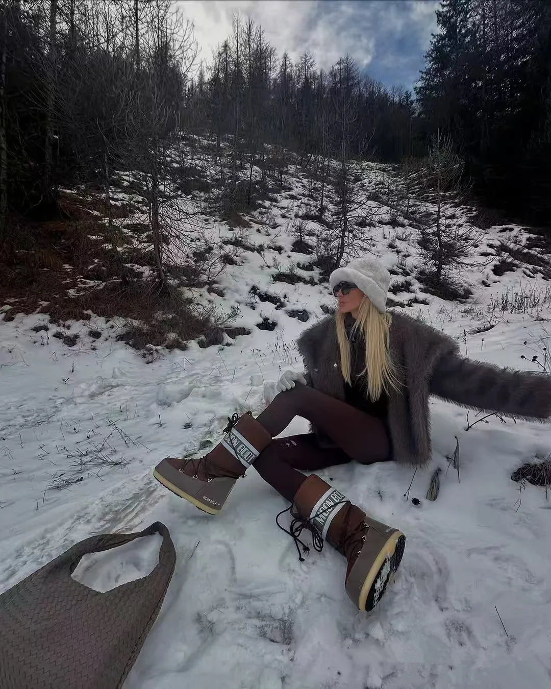 LIZAKOSHT  -  New Autumn Winter Fox Fur Coat Thickened Fluffy Fur Jacket European American Celebrity Faux Fur Women's Plush Overcoat