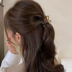 LIZAKOSHT  -  1PC High Color Value Romantic Spring Color Acetate Butterfly Grab Clip Temperament Aesthetic Hollow Bow Hair Clip Back of Head H
