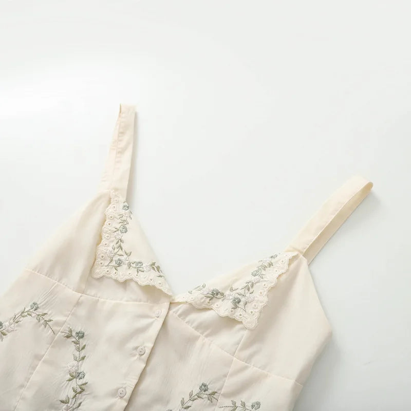 LIZAKOSHT  -  Sexy Fashionable KAOPU ZA Summer New Women's Embroidered Silk Camisole Top Strapless Backless Polyester Fabric Ladylike