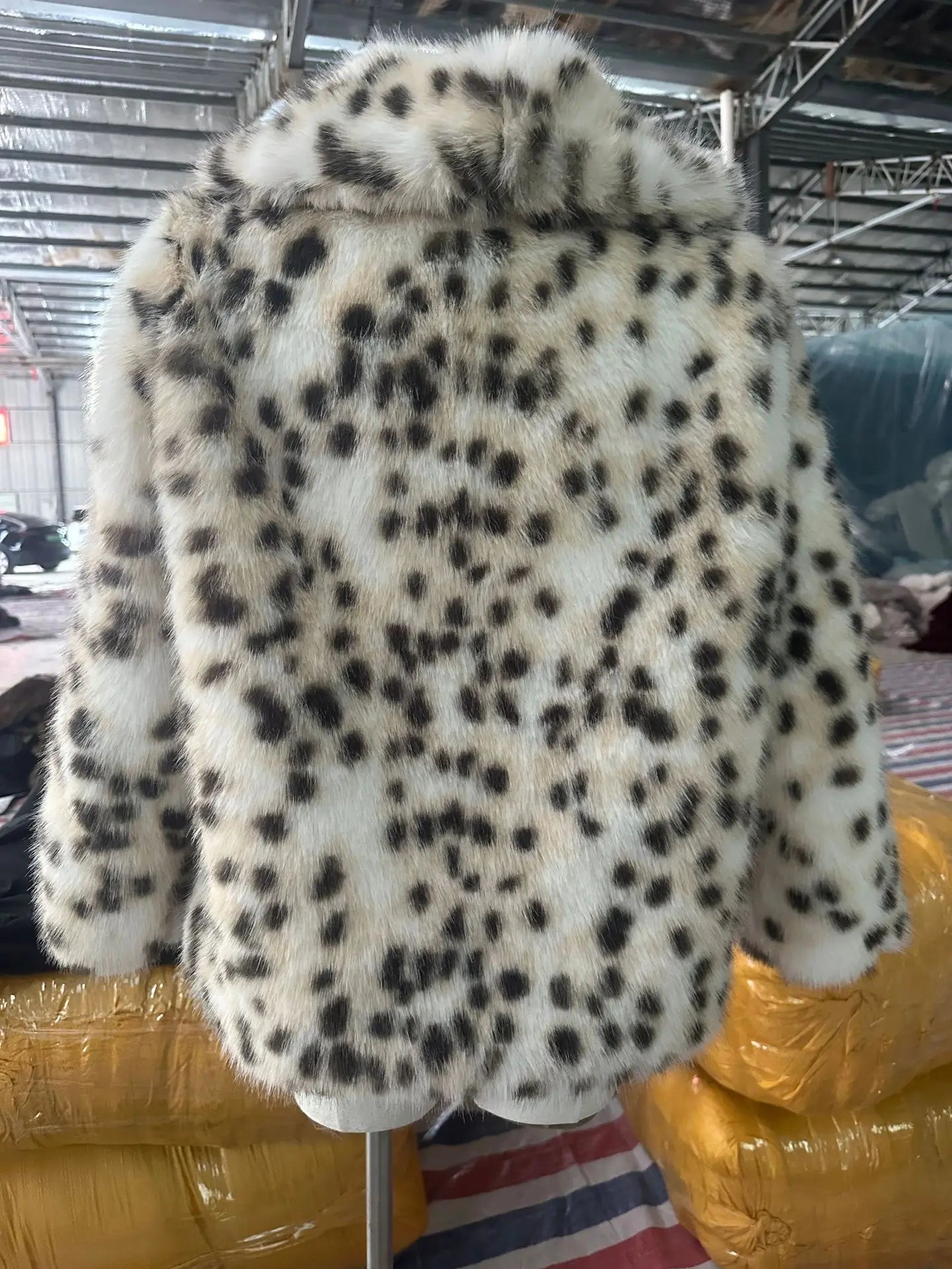 LIZAKOSHT  -  Brown Leopard Fox Fur Coat Women Winter 2026 New Luxury Hot Brand Fashion Girls Faux Fur Jacket Teddy Overcoat Faux Fur Coat