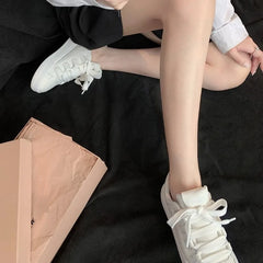 LIZAKOSHT  -   Women's White Platform Sneakers New Lace-up Casual Board Shoes,Comfortable Leather Trainers Korean Style Fashion Footwear