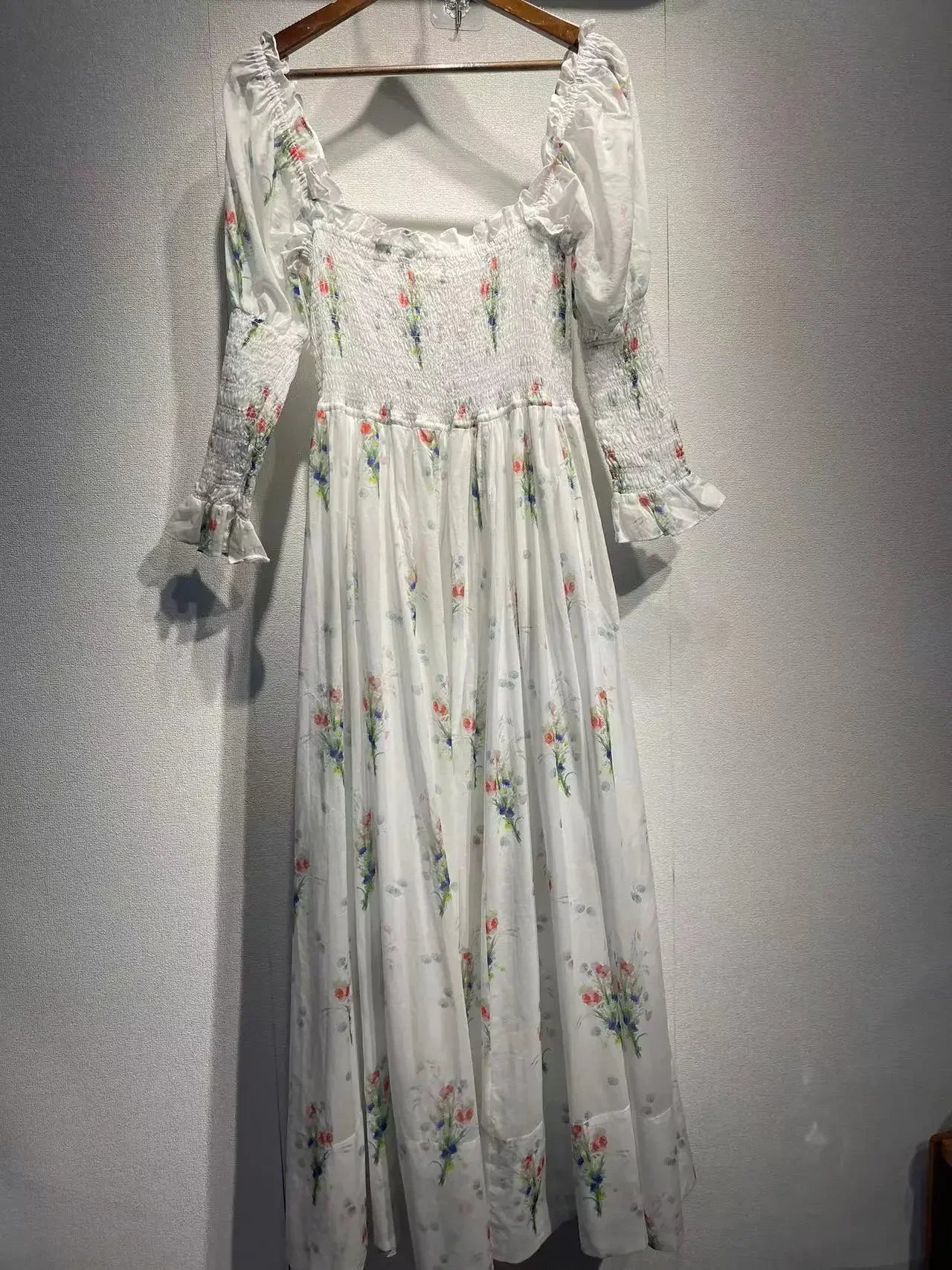LIZAKOSHT  -  Spring and Summer Pleated Square Neck Puff Sleeve Floral Print Long Dress for Women
