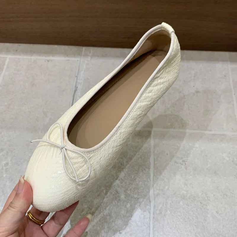 LIZAKOSHT  -  New Spring Autumn Fashion Round Toe Soft Dress Ladies Boat Shoes Casual Female Shallow Women Flat Slip On Shoes