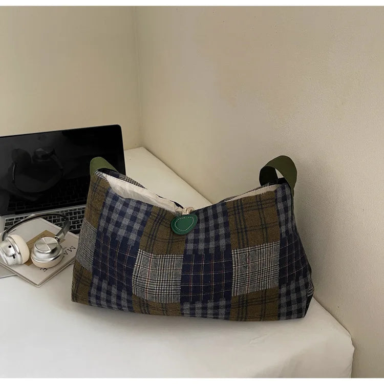 LIZAKOSHT  -  Fashion Plaid Texture Shoulder Bag Autumn Winter Wool Large Capacity Crossbody Bag Retro Lazy Style Lightweight Storage Bag