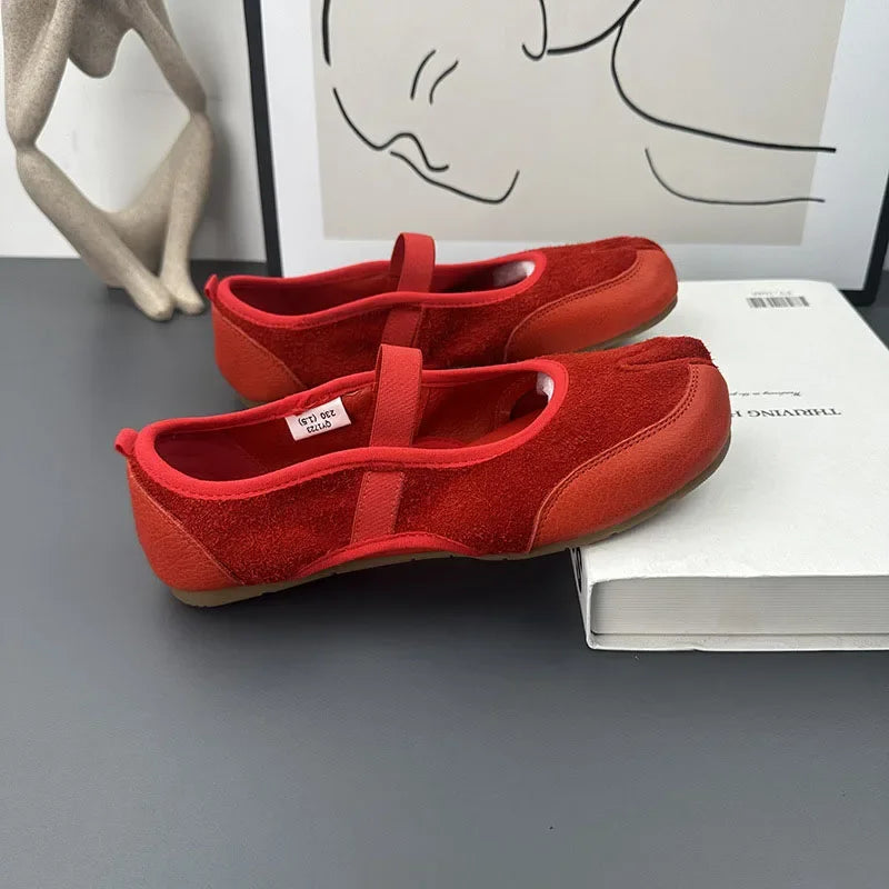 LIZAKOSHT  -  New Split Toe Peas Shoes Women 2025 Trotters Cross Horseshoe Red Casual Mary Jane Ballet Flats Shoes Female
