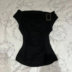 LIZAKOSHT  -  Y2k Fashion Millennium Spice Girl, Off-the-Shoulder Short-Sleeved T-Shirt with a Slanted Buckle Design, New Summer Top for Women