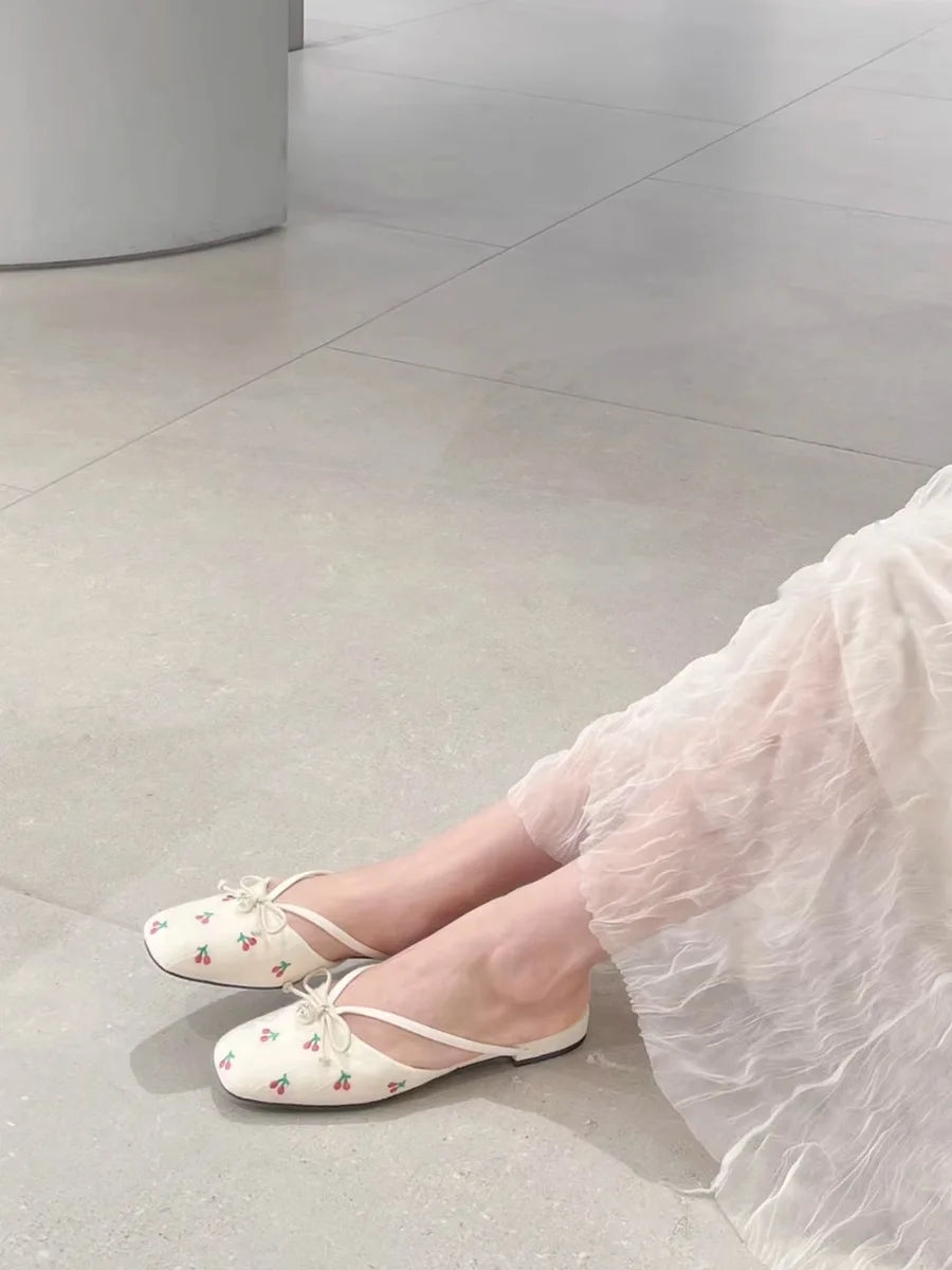 LIZAKOSHT  -  Sliver leather bowtie slippers women Square Toe flower embroider sandals low heel outdoor summer pantuflas mujer big size 43