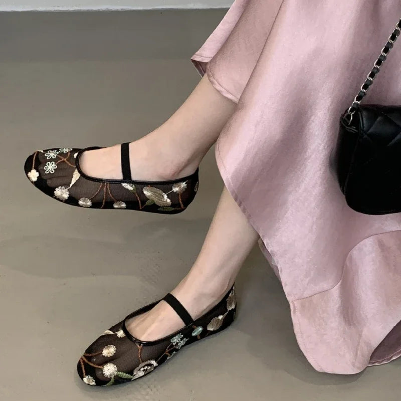 LIZAKOSHT  -  Mesh Embroidered Design Ballet Flats Womens Comfortable Round Toe Breathable Mule Sandals Casual Soft Bottom Beach Shoes Pumps