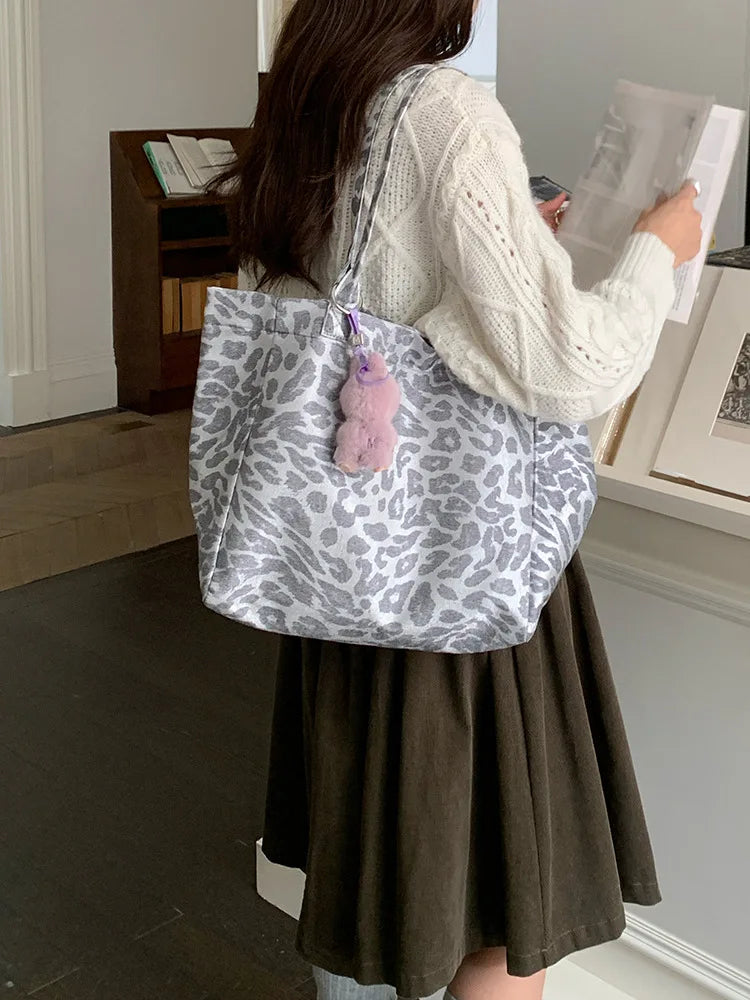 LIZAKOSHT  -  Silver Leopard Print Canvas Leisure Tote Bag Large Capacity Commuter Shoulder Bag Fashion Simple and Lightweight Storage Bags