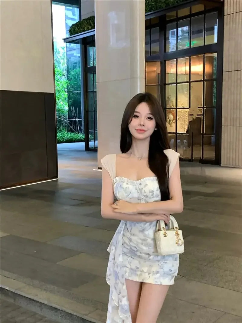 LIZAKOSHT  -  Sleeveless Dress with Sweet Temperament and Irregular Streamers with Pleated Floral Buttocks
