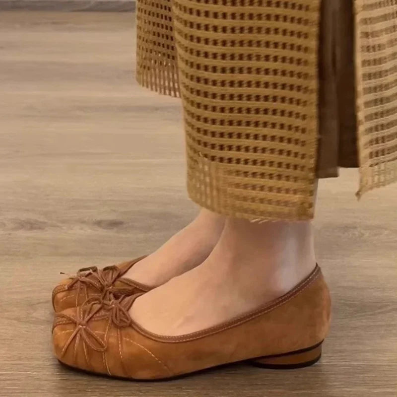 LIZAKOSHT  -  Novelty Bowknot Design Low Heel Pumps Women Comfortable Square Toe Lightweight Designer Shoes for Ladies Fashion Brand Loafers