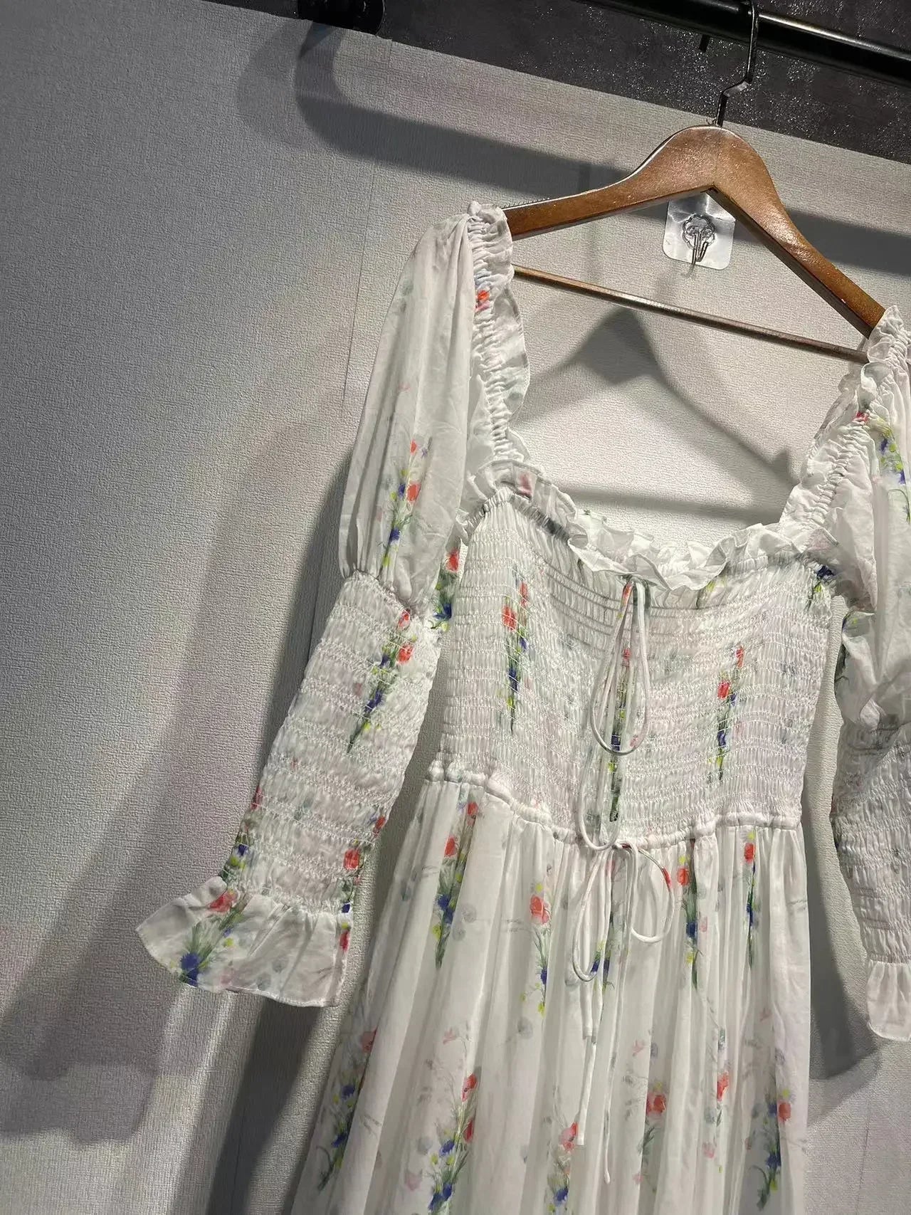 LIZAKOSHT  -  Spring and Summer Pleated Square Neck Puff Sleeve Floral Print Long Dress for Women
