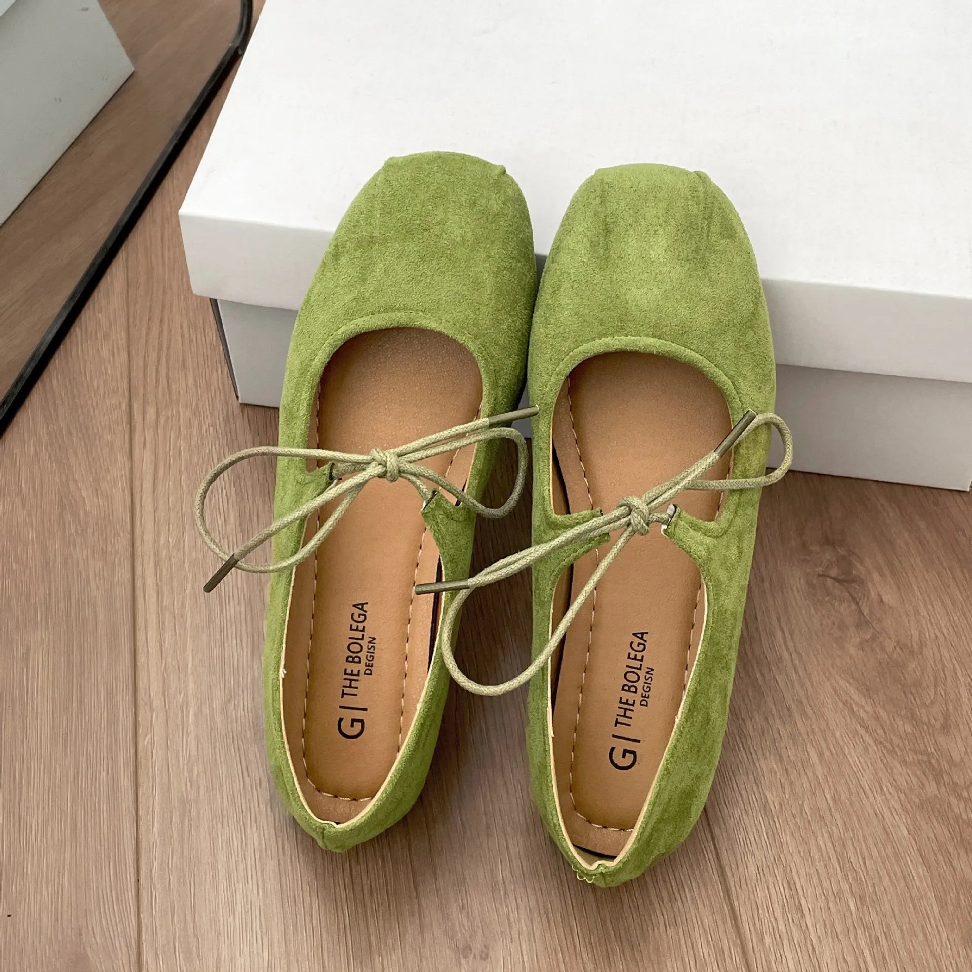 LIZAKOSHT  -  Retro versatile shallow mouth flat-soled single shoes women's new autumn skirt soft-soled Mary Jane shoes